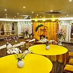 Hotel Town Pallace Inn Patel Nagar New Delhi